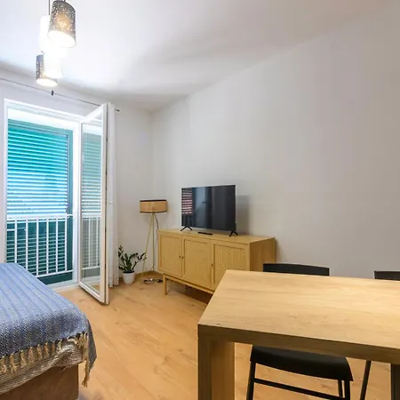 Vera With Sea View And Old Town View Apartament Zadar