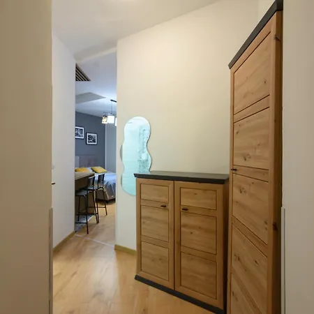 Vera With Sea View And Old Town View Διαμέρισμα *