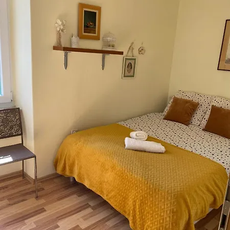 Vera With Sea View And Old Town View Διαμέρισμα