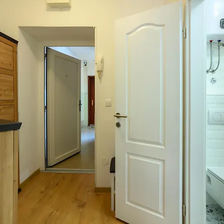 Vera With Sea View And Old Town View Apartment *