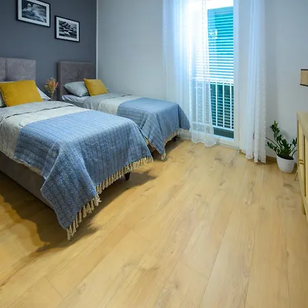 Vera With Sea View And Old Town View Задар