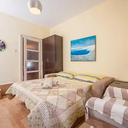 Apartment Vera With Sea View And Old Town View Zadar