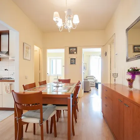 Vera With Sea View And Old Town View Задар