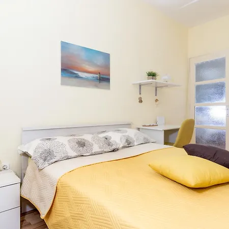 Vera With Sea View And Old Town View *