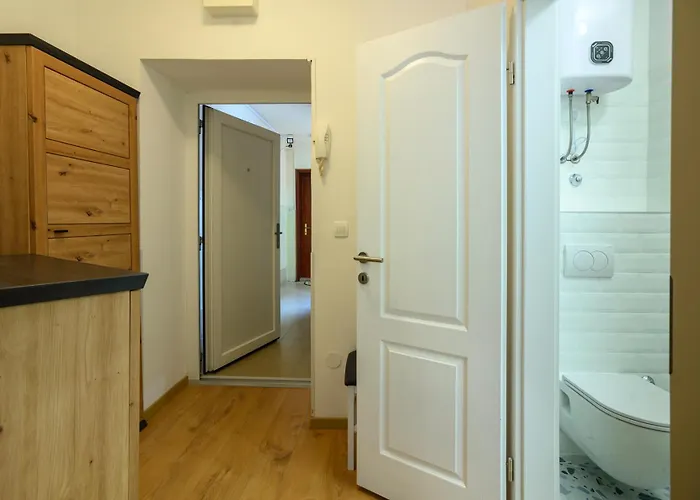 Vera With Sea View And Old Town View Apartment *