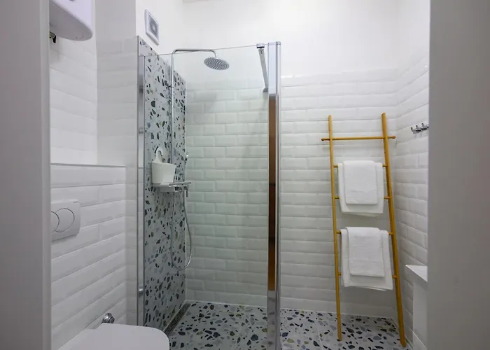 Vera With Sea View And Old Town View *