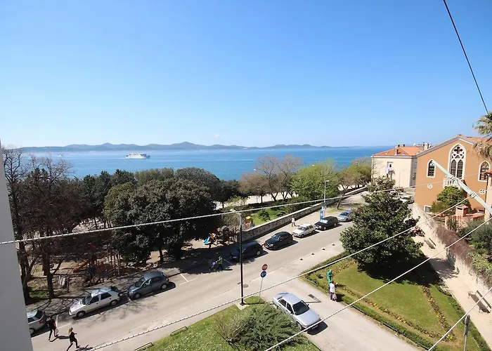 Vera With Sea View And Old Town View Zadar