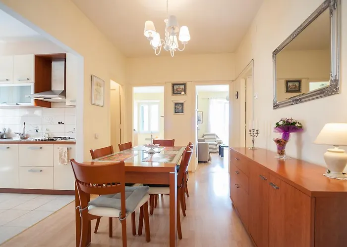 Vera With Sea View And Old Town View Zadar