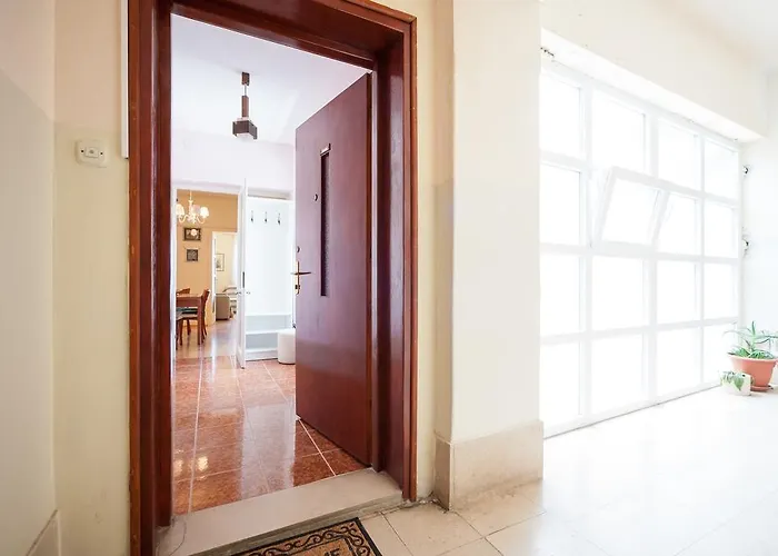 Apartment Vera With Sea View And Old Town View